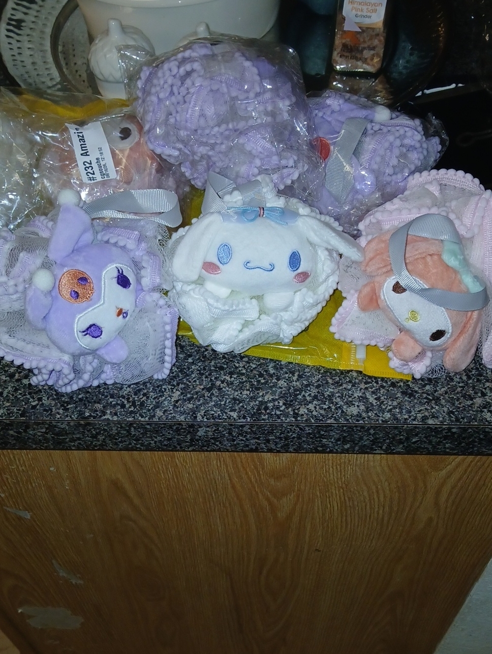 REALLY BIG AND FLUFFY #LOOFA #BODYSCRUB #SHOWER #BATHSPINGE #SANRIO CHARACTERS 1